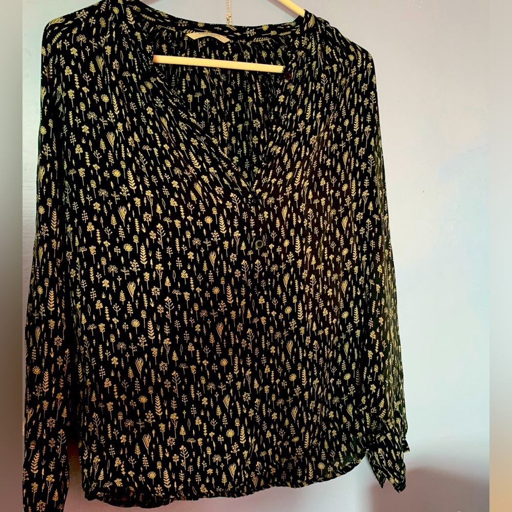 Aubin & Wills Floral Sheer Blouse Size 10 in Excellent Condition​​​